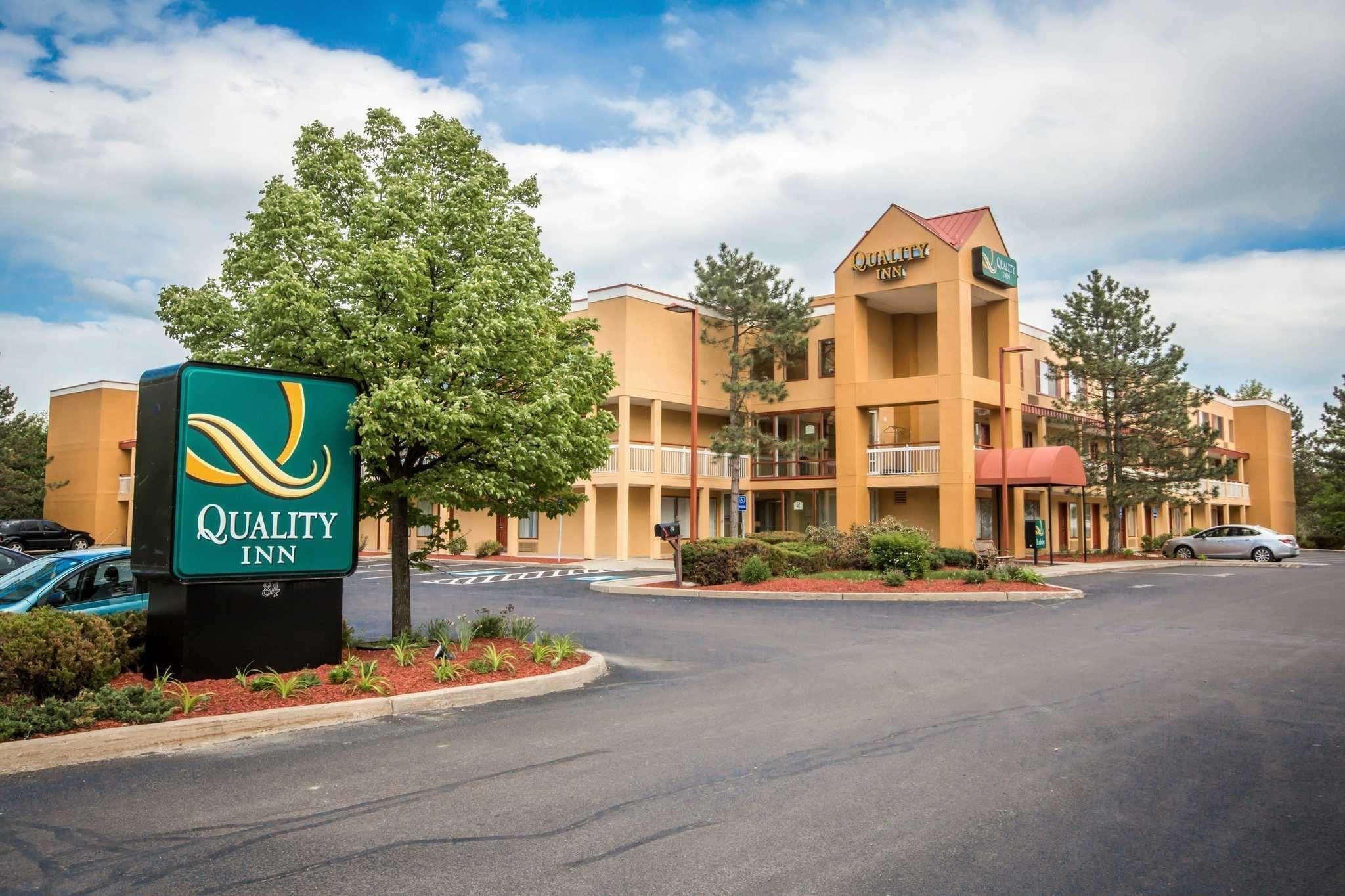 Quality Inn Colchester - Burlington Exterior photo